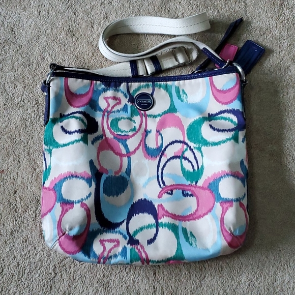 Coach Handbags - Coach crossbody bag